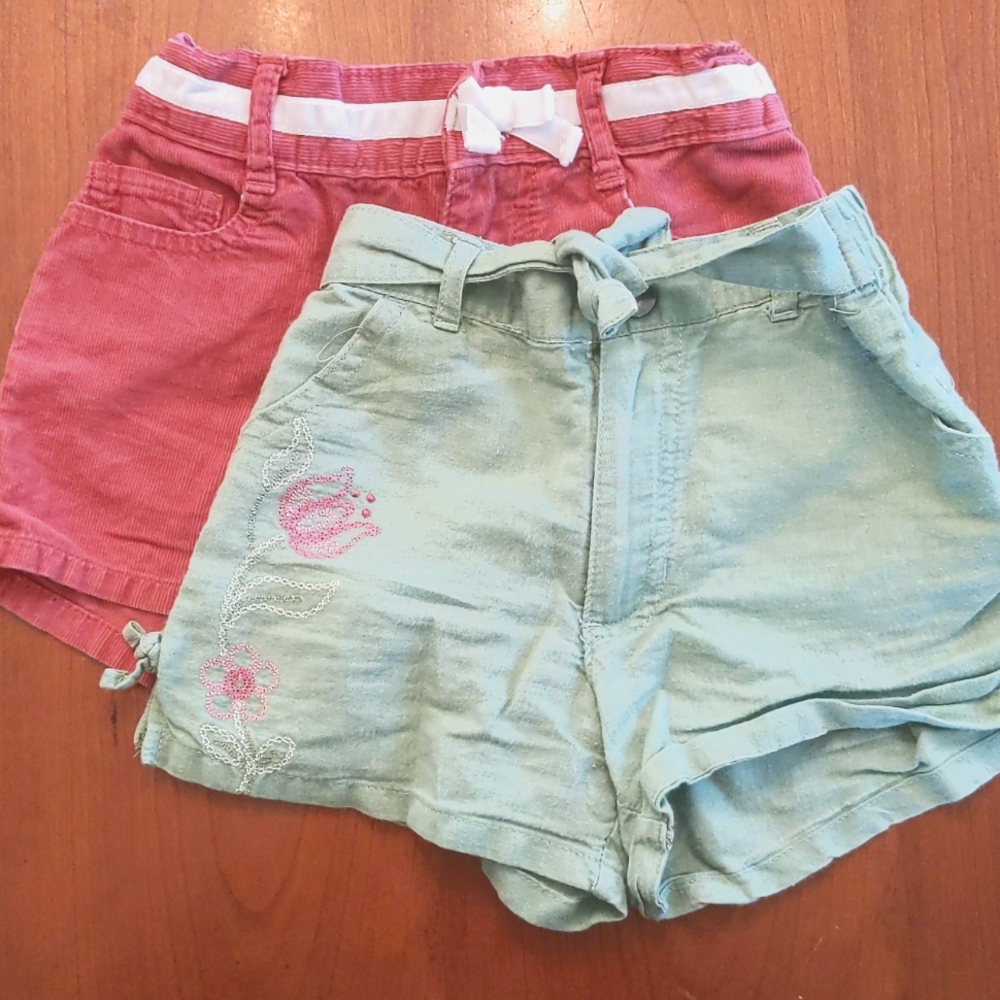 Girls Shorts Size 5 (2 pair)